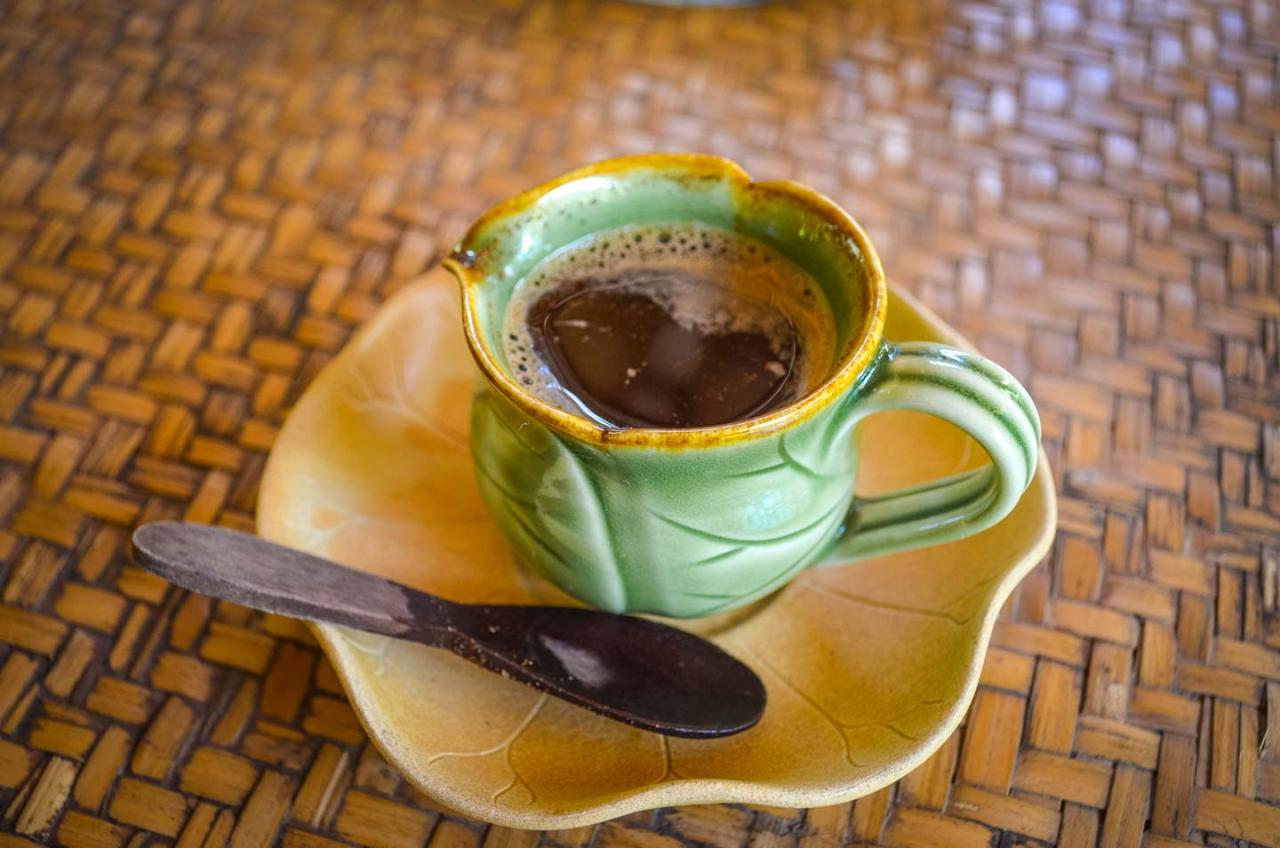 3 kebiasaan minum kopi yang unik di indonesia